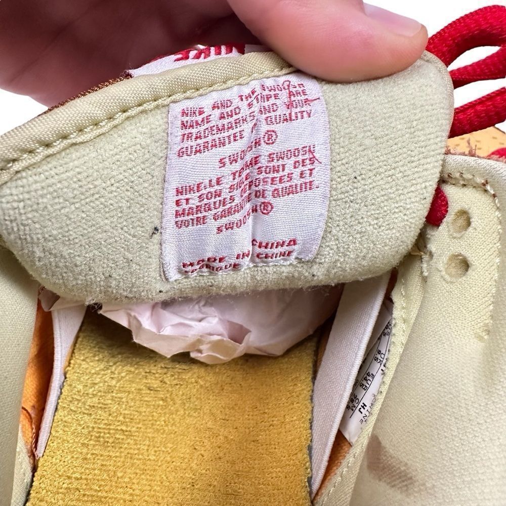 Nike SB Dunk Low Newcastle Brown Ale Size 10.5 - Picture 7 of 10